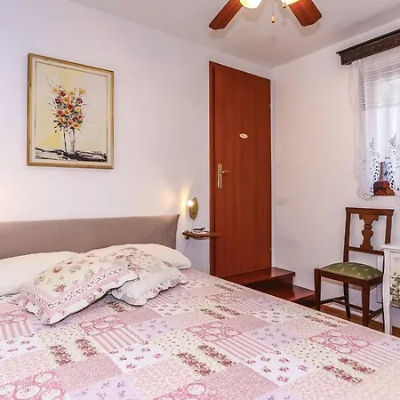 Bugenvilija Seget Vranjica